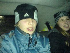 Auto-aus-der-Schnee-Schupser-Team 2